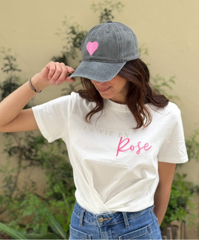 Casquette gris délavé coeur rose