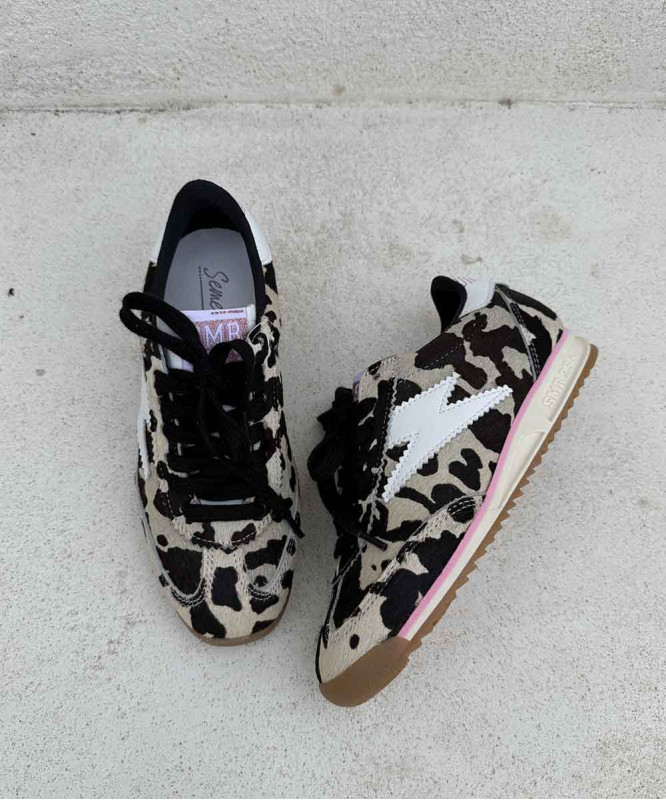 Baskets Semerdjian motif vache et semelle rose