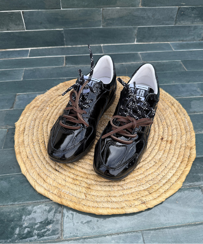 Baskets Semerdjian vernis noir double lacet