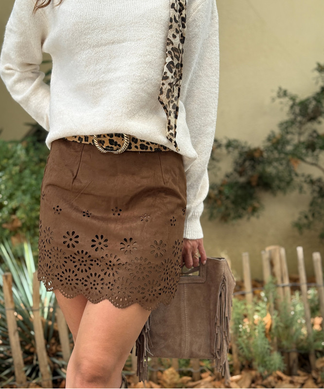 Jupe courte marron ajourée