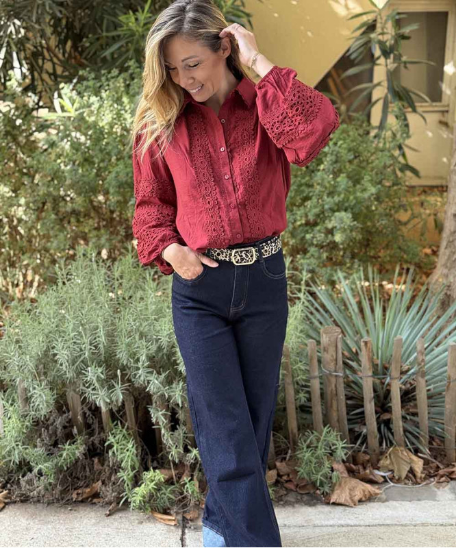 Chemise bordeaux détails dentelle