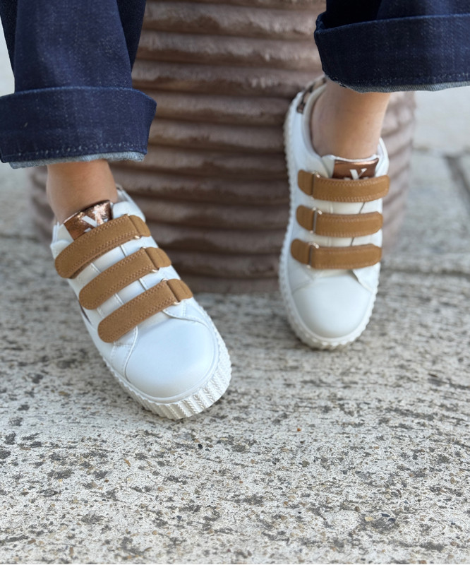 Baskets Vanessa Wu scratch camel et arrière léopard