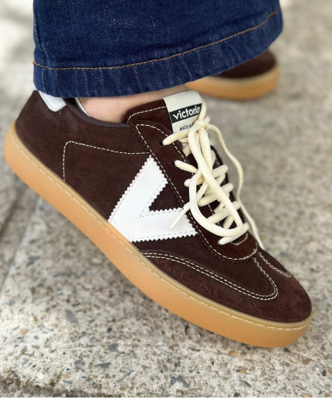 Baskets Victoria marron et blanc