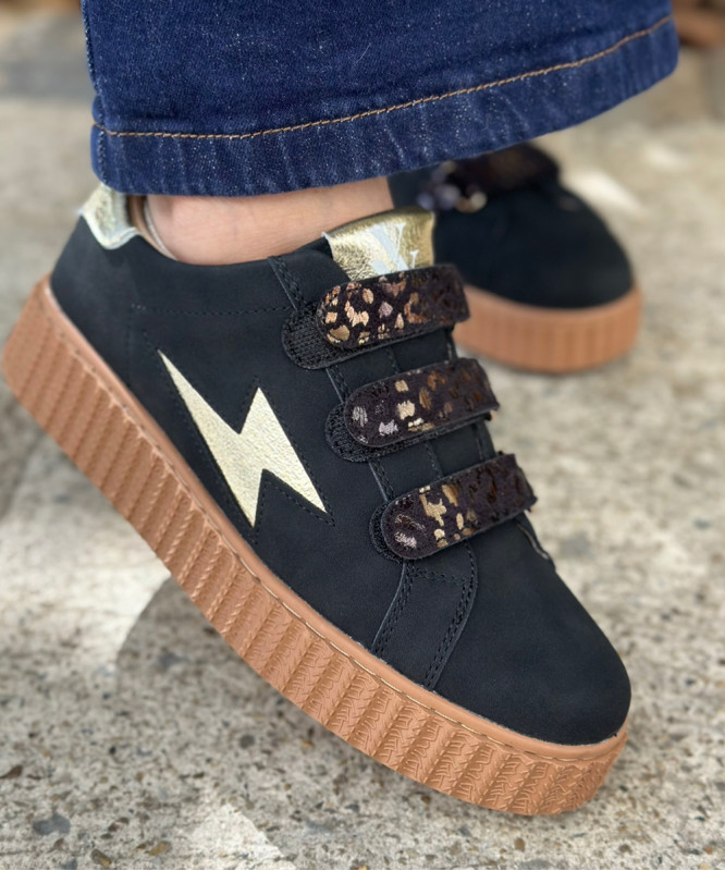 Baskets Vanessa Wi noires à scratchs