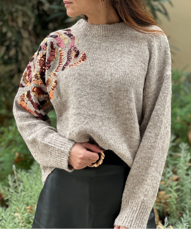 Pull beige sequins épaule
