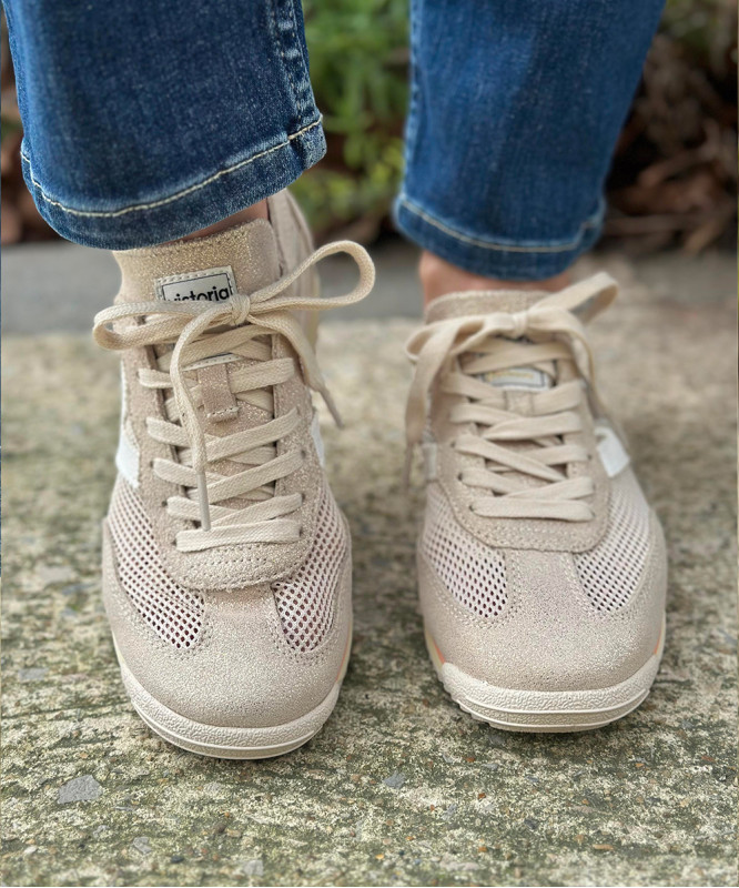 Baskets Victoria beige ajourées