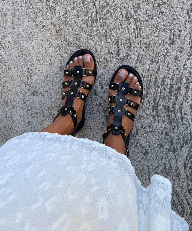 Sandales noires en cuir Donna Lucca